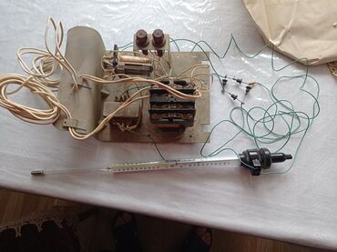 inkubator aparati satilir: Cücə istehsalı üçün aparat (cücə çıxardan )