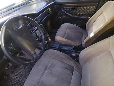 Audi: Audi 100: 1988 г., 2 л, Механика, Бензин, Седан — 6