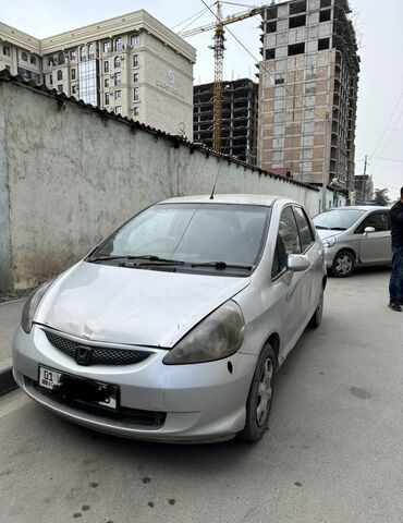 Легковой транспорт: Сдаю в аренду: Легковое авто, Под такси