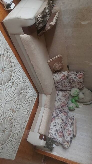 Divanlar: Künc divan, İşlənmiş, Açılan, Çatdırılma yoxdur -da lalafo.az — 8 Divanlar: Künc divan, İşlənmiş, Açılan, Çatdırılma yoxdur — 8