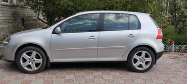 бампер жаз: Volkswagen Golf V: 2005 г., 1.6 л, Механика, Бензин, Хетчбек