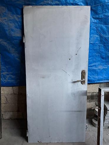 dəmir qapılar: Demir qapı Demir qapi 85azn Yasamal 1213 leli - Material: tam metal — 1