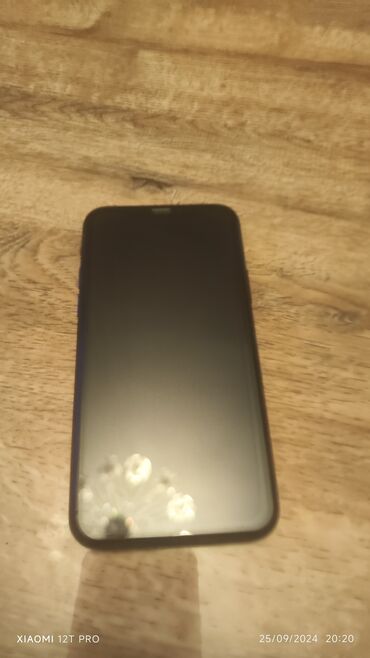 iphone 11 pro satilir: IPhone 11 Pro, 64 GB, Deep Purple, Face ID