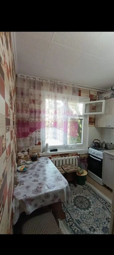 квартира долгий срок: 1 бөлмө, Риелтор, Чогуу жашоосу жок, Жарым -жартылай эмереги бар