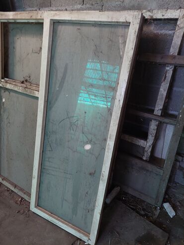 акно двер: Окна деревянные, новые но пыльные 
размер 150×60
есть 10 шт