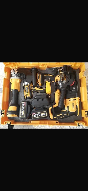 drel dəsti: Akkumulyatorlu elektrik alətləri dəsti – sarı/qara sərt çantada — 1