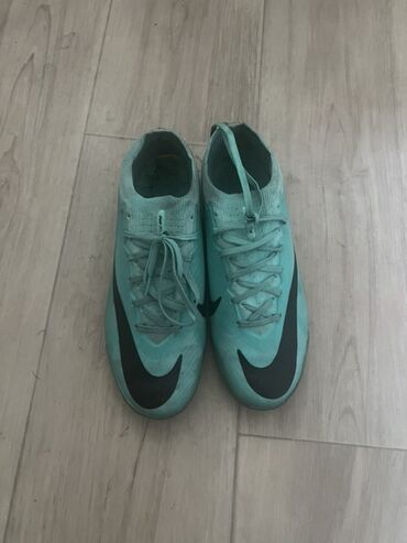 волейболные кроссовки: Эркектердин кроссовкасы, 41.5, Nike, Жаңы, Акылуу жеткирүү, Өзү алып кетүү