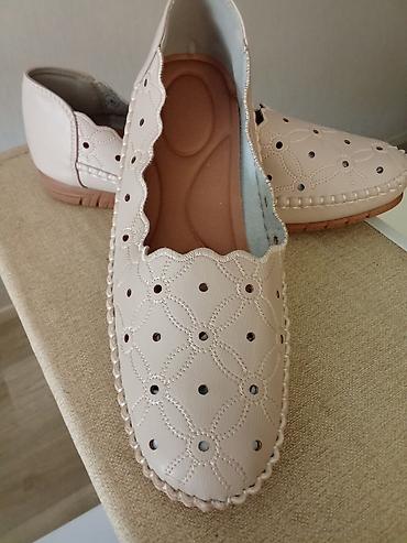 Nove Kožne ženske mokasine 39,5 broj. Unutrašnje gazište 25, 3cm