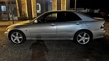 100: Toyota Altezza: 2002 г., 2 л, Автомат, Бензин, Седан — 7