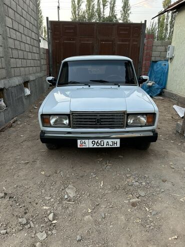 купить диски штампованные r15: Легковой автомобиль Lada 2107, седан, белый цвет. Характеристики и