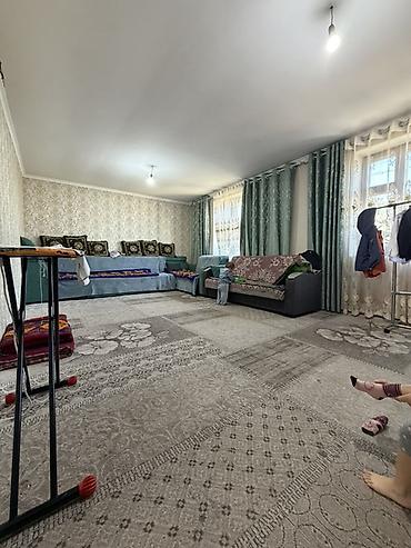 Продажа коттеджей и домов: 📢 ПРОДАЁТСЯ ДОМ! 📍 Рядом с новым Ош базаром 📍 Дача Достук, 5-линия 🏠 — 4