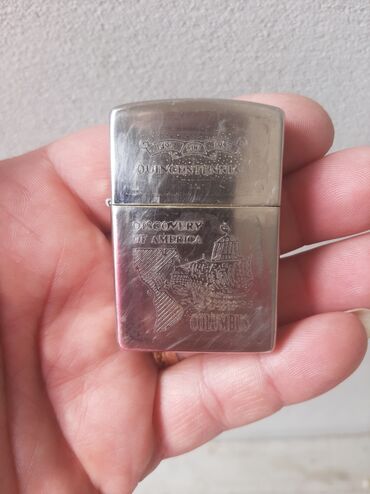 privezak srebro: "Zip" original "Made in USA", stanje se vidi na slikama. Upaljac je