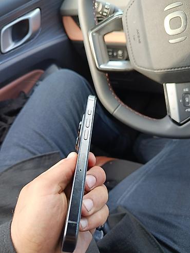 iphone 15 pro qara: IPhone 16 Pro, 128 GB, Qara, Simsiz şarj — 6