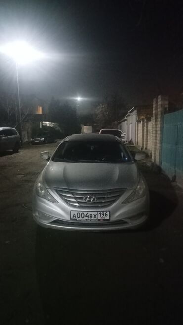 Hyundai: Hyundai Sonata: 2010 г., 2.4 л, Автомат, Бензин, Седан