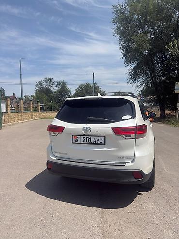 rd 1: Toyota Highlander: 2018 г., 3.5 л, Автомат, Бензин, Внедорожник — 4