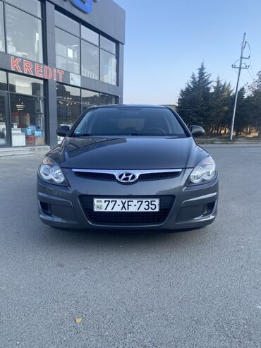 Hyundai: Hyundai i30: 1.4 l | 2009 il Hetçbek — 1