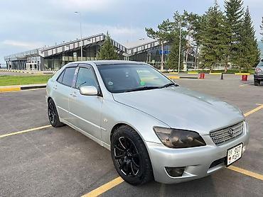 Toyota: Toyota Altezza: 2002 г., Седан — 2