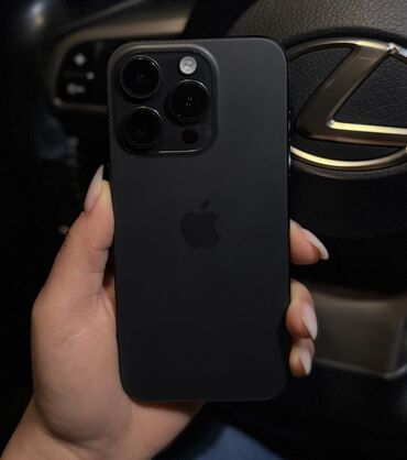 Apple iPhone: IPhone 15 Pro, Б/у, 256 ГБ, Black Titanium, Зарядное устройство, Чехол, Кабель, 99 %