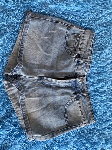 джинсы женские и мужские: Шорты женские размер 28-29 . Надевали 2-3 раза