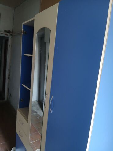 Divan və masa dəstləri: Açılan, Düz dolab, Dəhliz dolabı