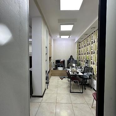 Продажа салонов красоты и кабинетов: Коммерческое помещение площадью 70.5 м² на первом этаже, расположенное — 9