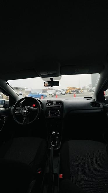 Volkswagen: Volkswagen Polo: 2011 г., 1.6 л, Механика, Бензин, Седан — 11