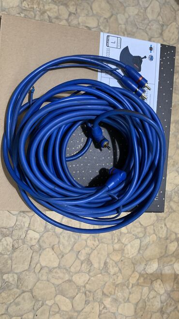 усилитель для колонки: Продаю фирменный кабель для усилителя(сабвуфера) в машину. 5 метров