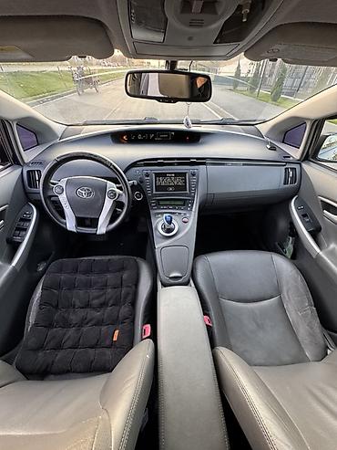 грандер 2023 цена: Toyota Prius: 2011 г., 1.8 л, Вариатор, Гибрид, Лифтбек — 8