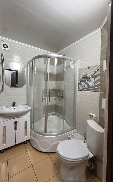 Продажа квартир: 3 комнаты, 60 м², 7 мкр 104 серия, 1 этаж, Евроремонт — 3