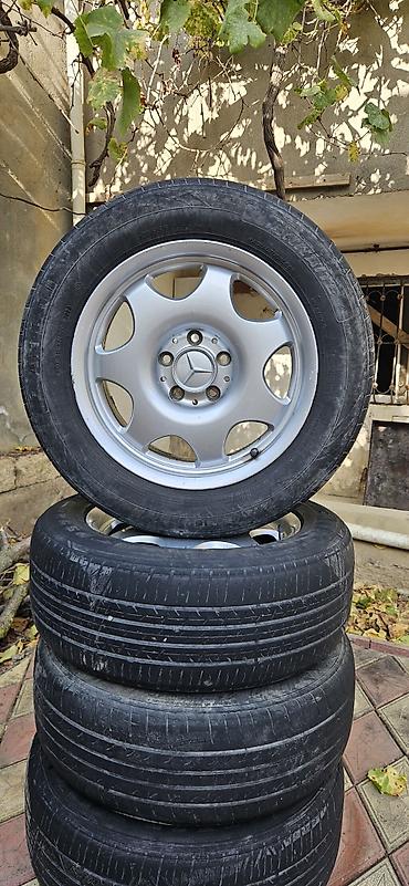 diskleri: Mercedes-Benz orijinal yüngül lehimli disklər + şinlər komplekti çat — 1