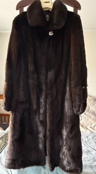 Шубы: Длинная норковая шуба натурального темно-каштанового цвета. - — 8