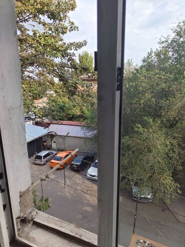 ысык кол комнаты: 1 комната, 16 м², Общежитие и гостиничного типа, 4 этаж, Старый ремонт