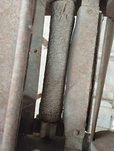 Колье: Металлический станок/механизм с загрузочным лотком и приводным узлом — 17