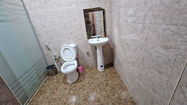 Uzunmüddətli kirayə mənzillər: Nərimanov rayonu,İnqilab,TİBB,BakI qizlar universitetinə, 1 nomreli — 10