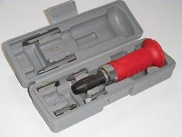 Setovi ručnog alata: Ručni udarni odvijač set – QNENG 1/2" Opis: - Ručni udarni odvijač — 8