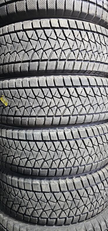 Шины: Шины 225 / 65 / R 17, Зима, Б/у, Комплект, Легковые, Япония, Bridgestone