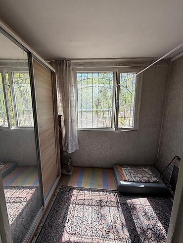 7 мкр: 1 комната, 39 м², 7 мкр 104 серия, 1 этаж, Требуется ремонт — 5