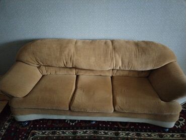 işləmiş divanlar: İşlənmiş