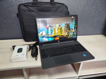 стильный ноутбук: Ноутбук, HP, 8 ГБ ОЗУ, 15.6 ", Для работы, учебы, память SSD