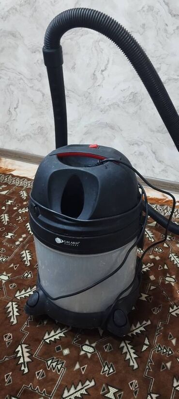 əl mikseri: Satilir ehtiyac oldugu ucun az islenib xais olunur bos bos narahat
