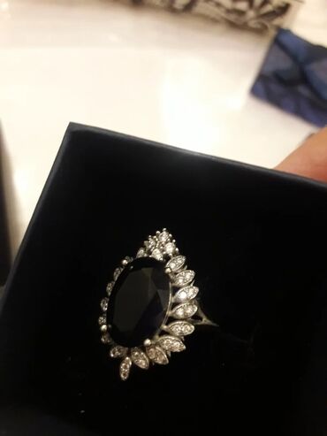 няни и домработницы в баку: Üzük, Gümüş