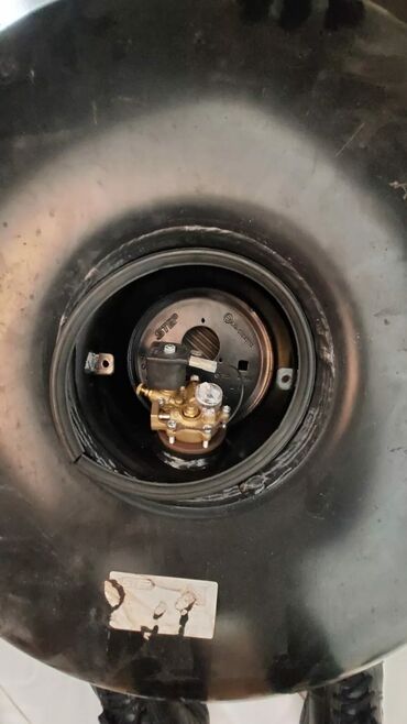 Yanacaq çənləri: Maşın üçün qaz balonu. X5 üzərində olub cəmi 1 dəfə qaz vurulub — 6