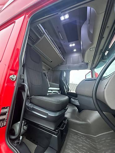 Тягачи: Тягач, DAF, Тентованный — 24