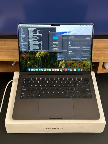 ноутбук macbook pro: Ультрабук, Apple, 16 ГБ ОЗУ, Apple M3 Pro, 14.3 ", Б/у, Для несложных задач, память SSD