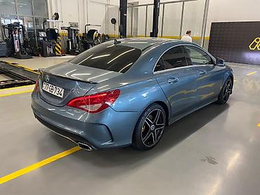logan 2013: Mercedes-Benz CLA-Class: 2 l | 2013 il Sedan — 10