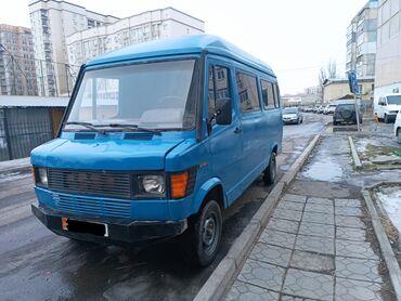 сапоги цвета мокко: Mercedes-Benz : 1992 г., 2.3 л, Механика, Дизель, Фургон