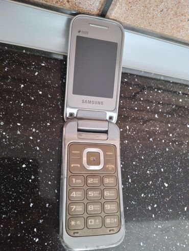 блендер самсунг: Samsung GT-C3110, цвет - Белый, Кнопочный, Две SIM карты