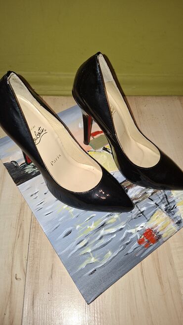 Salonke: Salonke, 37 — 4