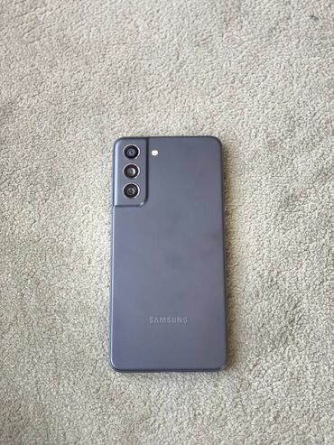 xr в корпусе: Samsung Galaxy S21 FE, Б/у, 256 ГБ, цвет - Черный, 2 SIM, eSIM