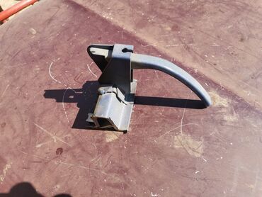 Auto delovi: Rucka za otvaranje haube Lada 2121,21213,21214 Niva,7 Riva. Polovno — 3